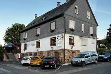 Retkeilymaja Landgasthof Drei Eichen