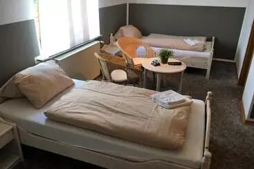 Retkeilymaja Landgasthof Drei Eichen