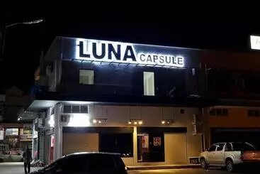Capsule Hotel Luna Capsule