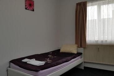 پانسیون Bigcitty Rooms