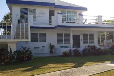 پانسیون Casa Aramana