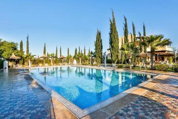 פנסיון Maison Kasba Bonheur & Bien Etre Emma & Gilles