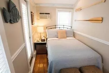 Retkeilymaja Secret Garden Inn