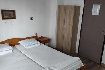 پانسیون Guest House Drazhev