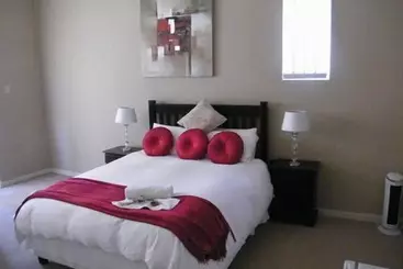 ペンション Moonriver Guest House