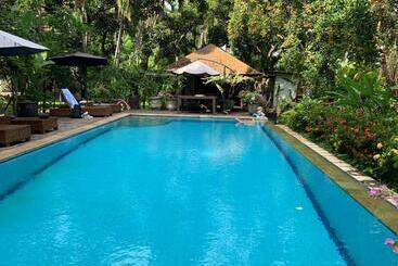 פנסיון Studio Lumbung