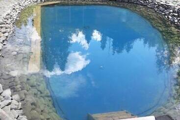 Retkeilymaja Lisoviy Zatyshok, Z Vidkrutum Litnim Baseynom