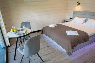 Hostel Lisoviy Zatyshok, Z Vidkrutum Litnim Baseynom