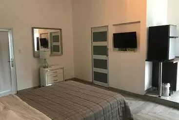 پانسیون Secret View