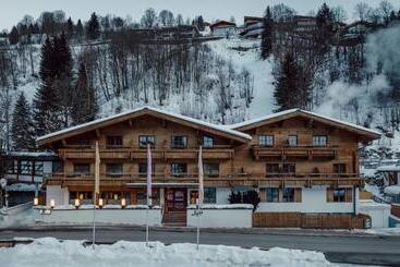 هتل Theresi Appartements