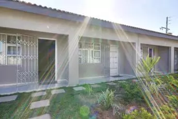 پانسیون Minilitha Lodge