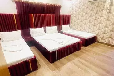 Pension  Rehaish Inn Model