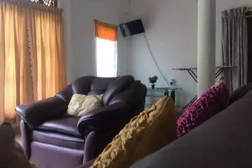 Pensione Malsha Villa
