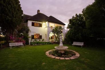 펜션 Zonneweelde Guest House