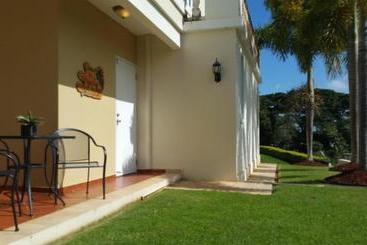 پانسیون Family Guest House