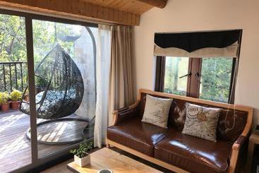 Pansiyon Xihu Congcongnanian Boutique Inn