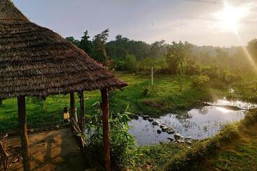هتل Nature Care Village Rajaji National Park