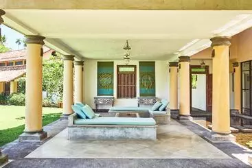 Pensió Samadara Estate, Midigama