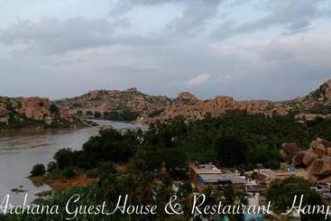 פנסיון Archana Guest House River View