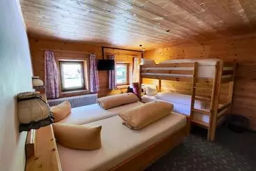 Retkeilymaja Gasthaus Mitterjager