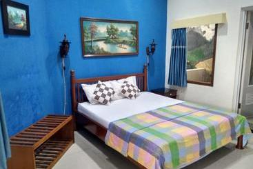 펜션 Enny S Guest House