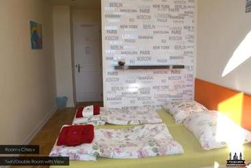 פנסיון Feodorm Apartments