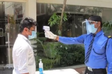 Aparthotel Parkwood Suites