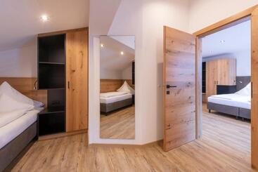 Gasthof Pension Wulfenia