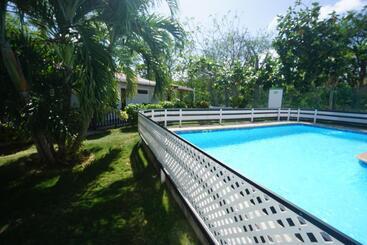 Pensionat Cozy Cottage Posada Turistica