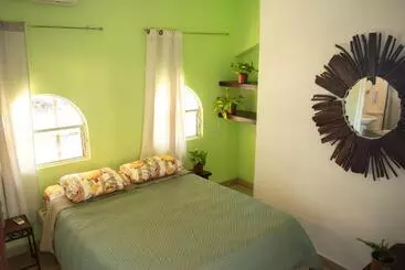 Majatalo Hostel La Botella De Leche   Tamarindo