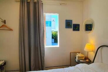 פנסיון Hannahstay Women Only Guesthouse