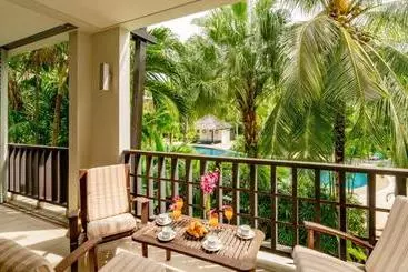 Hotelli Bangtao Beach Garden By Resava Group