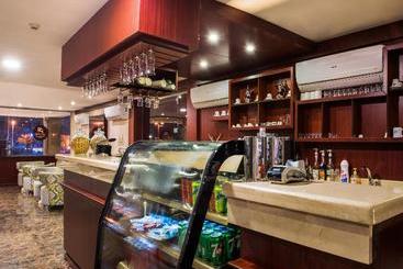 酒店 Rafal Alolaya