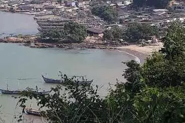 ホテル Abuesi Beach Resort