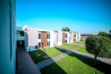 Hotel M Executive Residence And Boutique