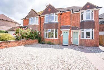 Appartements touristiques Aaa Stay Garden Apartment