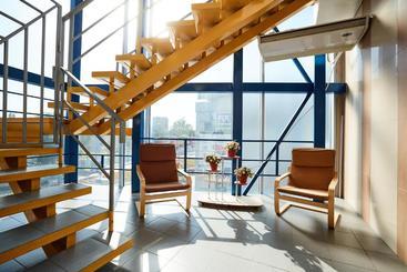 تختخواب و صبحانه Iceberg