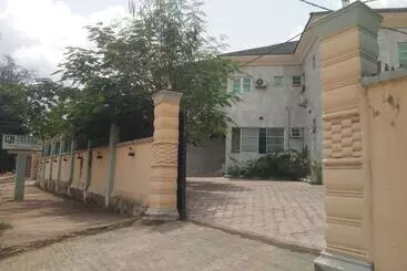 هتل Ekulu Greens Classic Suites