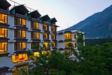 Resort Townhouse Oak Rohtang Heights