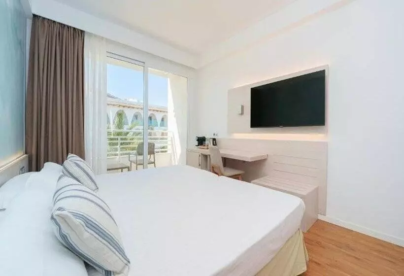 Ferrer Concord Hotel & Spa