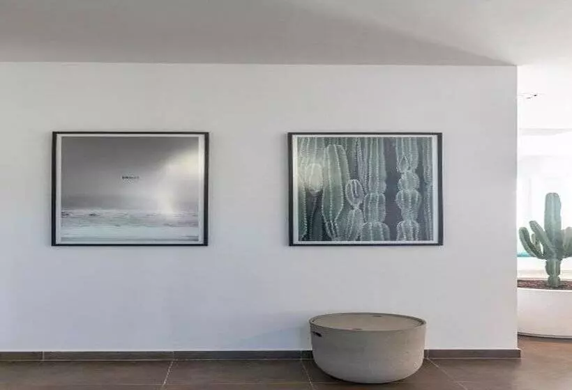 Ferrer Concord Hotel & Spa