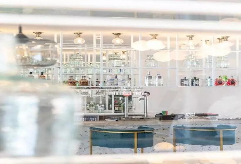 Ferrer Concord Hotel & Spa