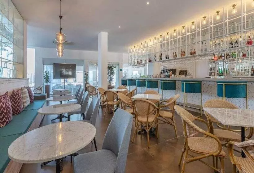 Ferrer Concord Hotel & Spa