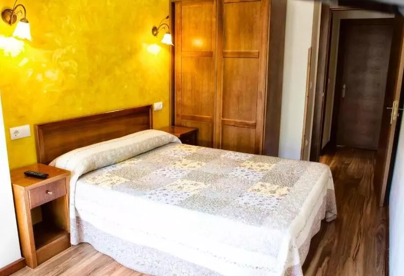 Hotel Alojamiento Covadonga