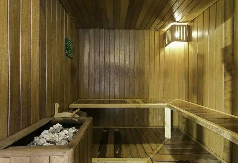 فندق Benidorm East by Pierre & Vacances