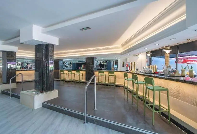 فندق Benidorm East by Pierre & Vacances