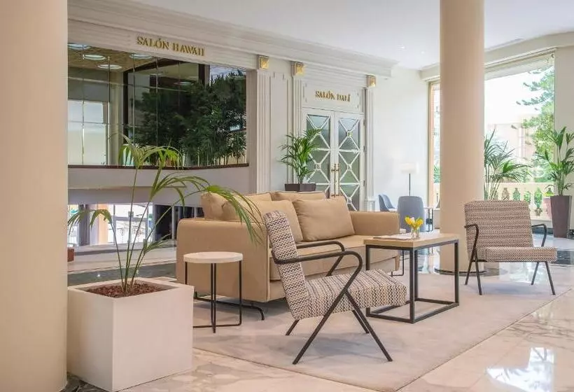 فندق Benidorm East by Pierre & Vacances