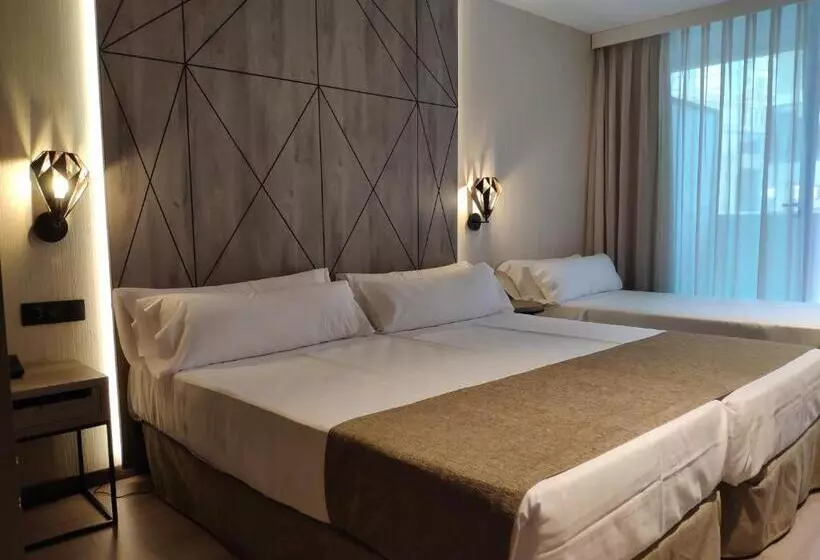 Hotel Bristol 4* Sup