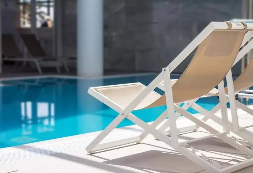 Отель Cm Playa Del Moro