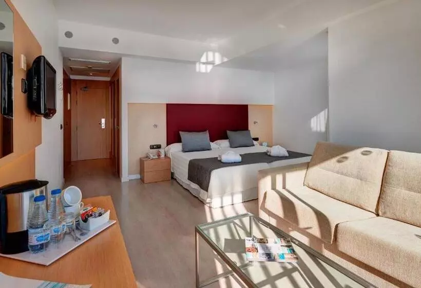 Отель Cm Playa Del Moro